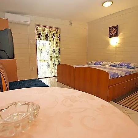 Hotel 1112 3*