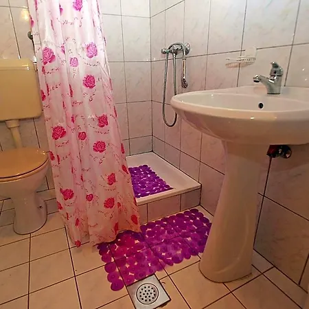 1112 Hotel